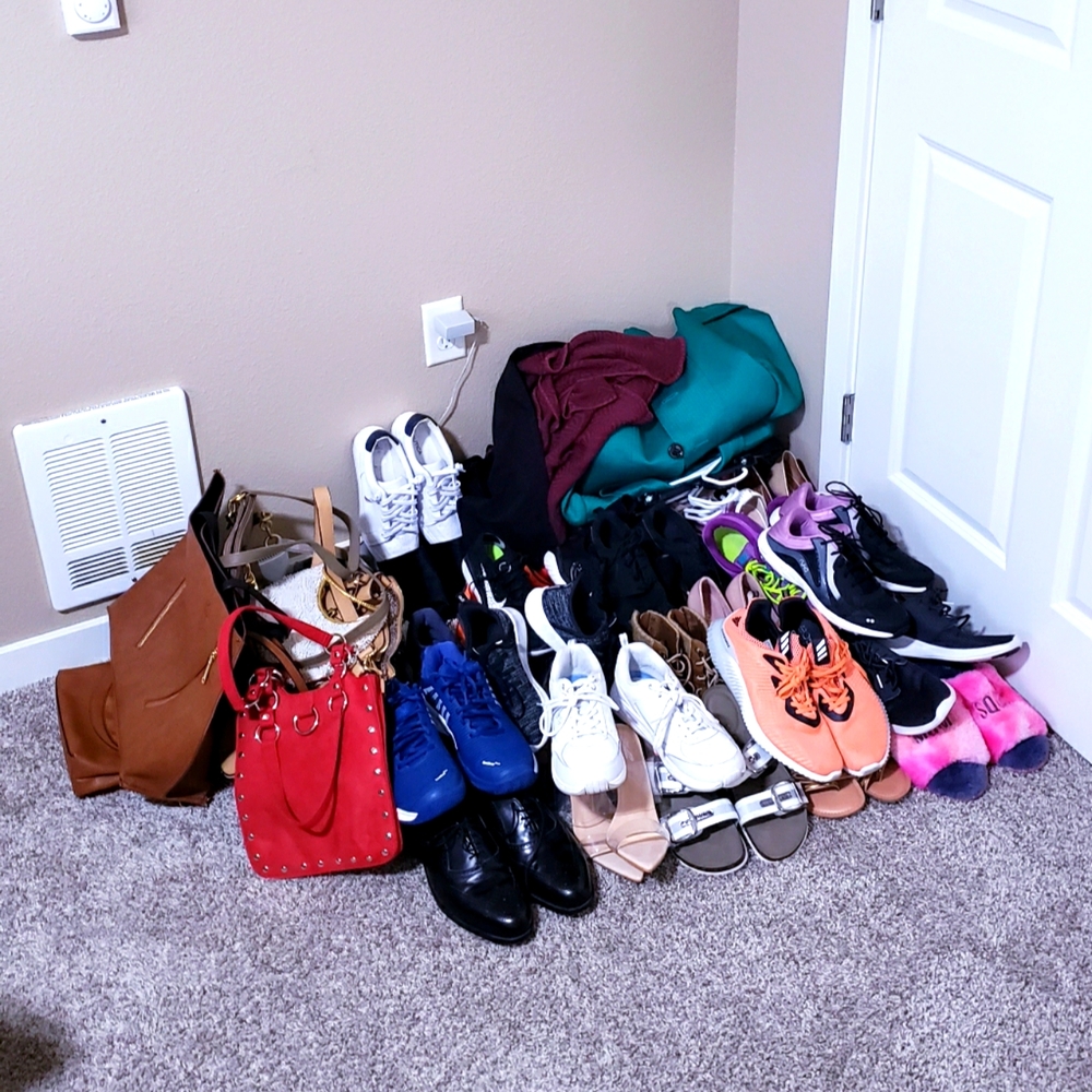 Bulk shoes, blazers and bags